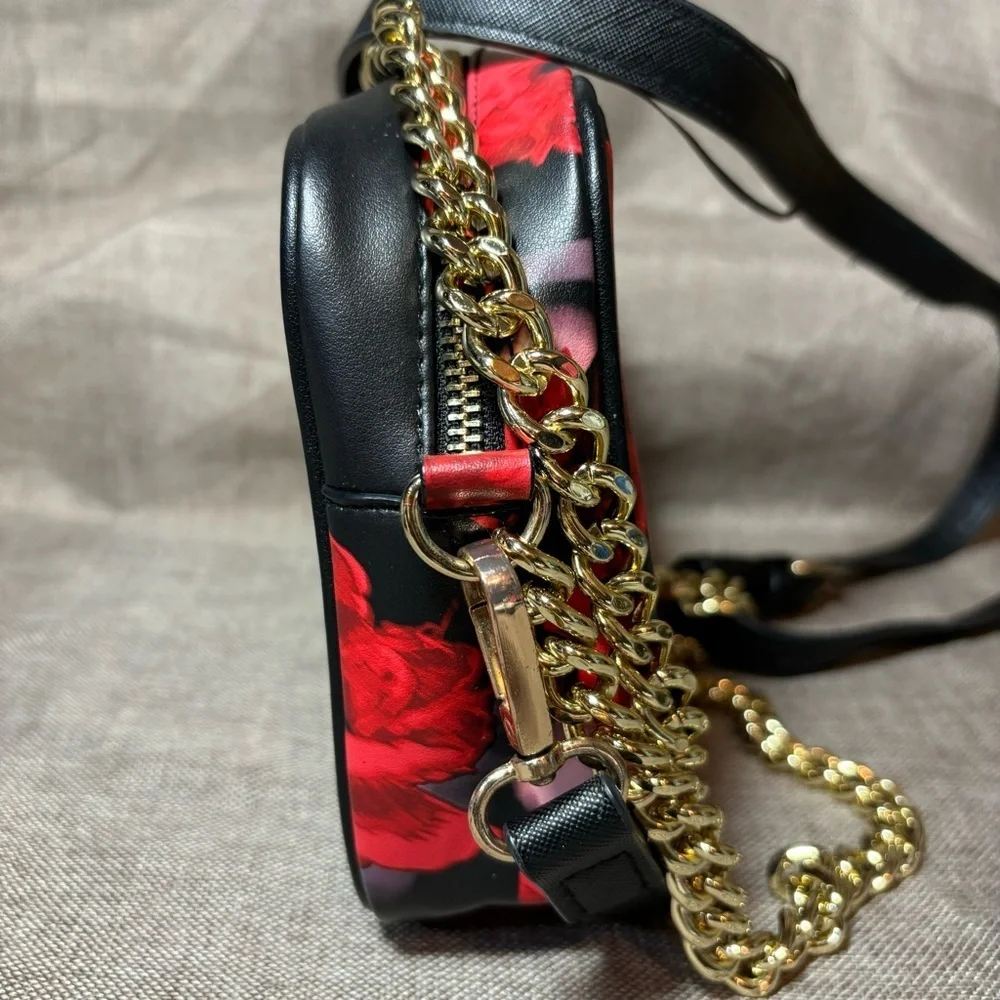 Victoria’s Secret Floral Roses Crossbody 2019 Holiday